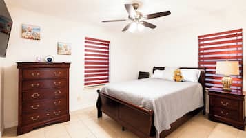 2 chambres, fer et planche à repasser, Wi-Fi gratuit, draps fournis