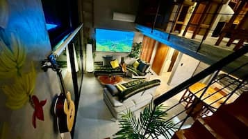 TV