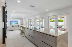 Interior - Villa Coral (Palmetto Bay)