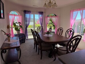 Dining - 2-bedroom Ivory Wellness Retreat Prescott Lake (Prescott)