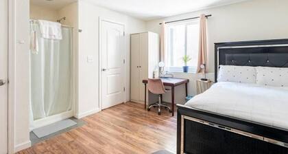 Fantastic 1-bedroom studio in welcoming Oakland near Oakland Zoo