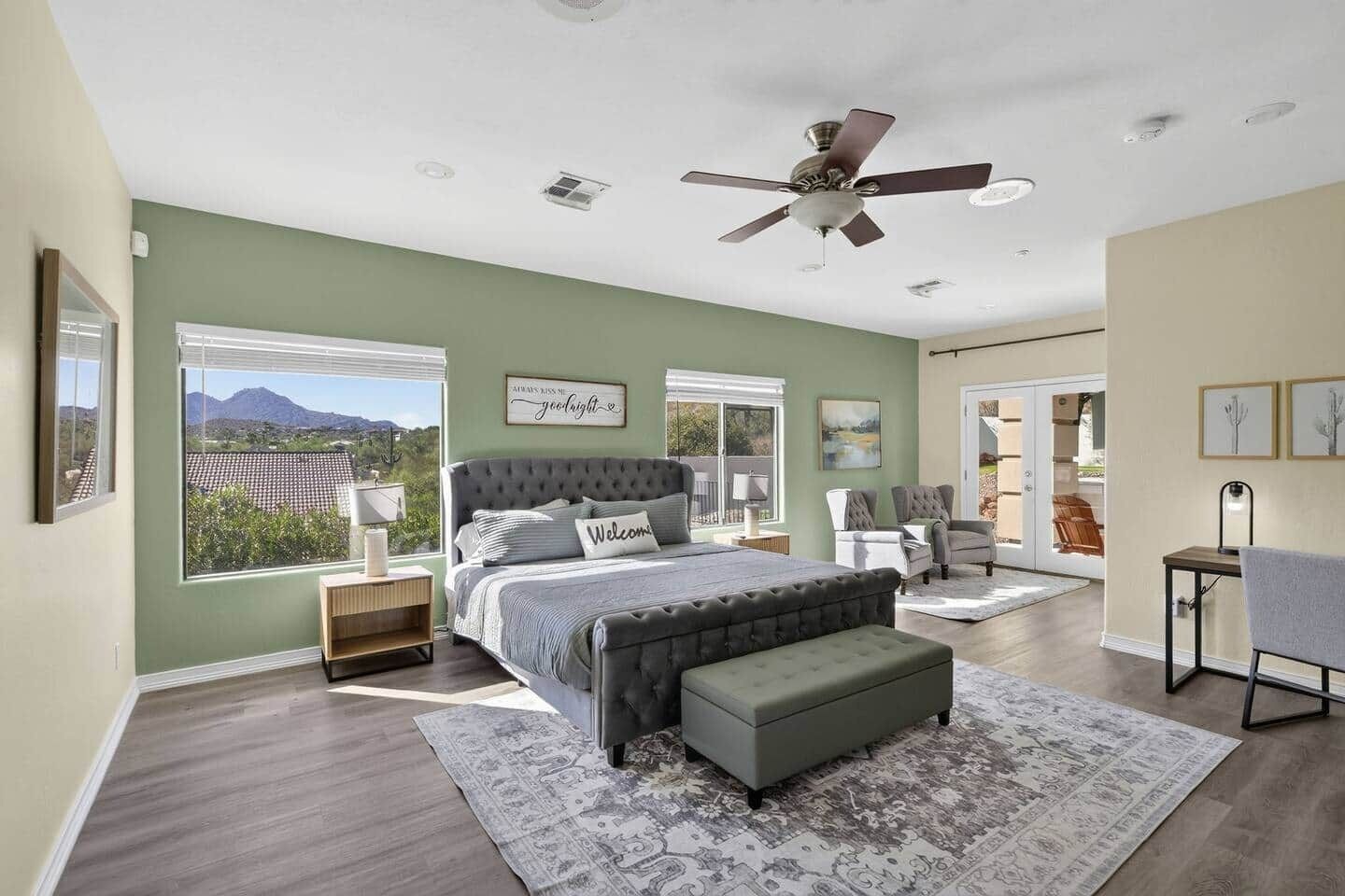 5 bedrooms, WiFi (free), bed sheets