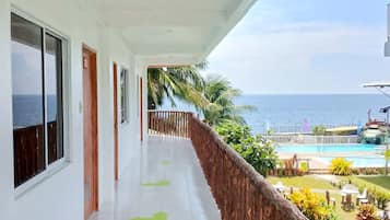 Kamar Double Deluks, balkon, pemandangan pantai | Halaman properti