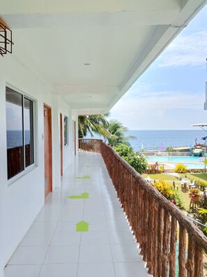 Deluxe Double Room, Balcony, Beach View | Property grounds