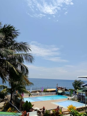 View from room - Medano Resort Camiguin  (Mambajao)