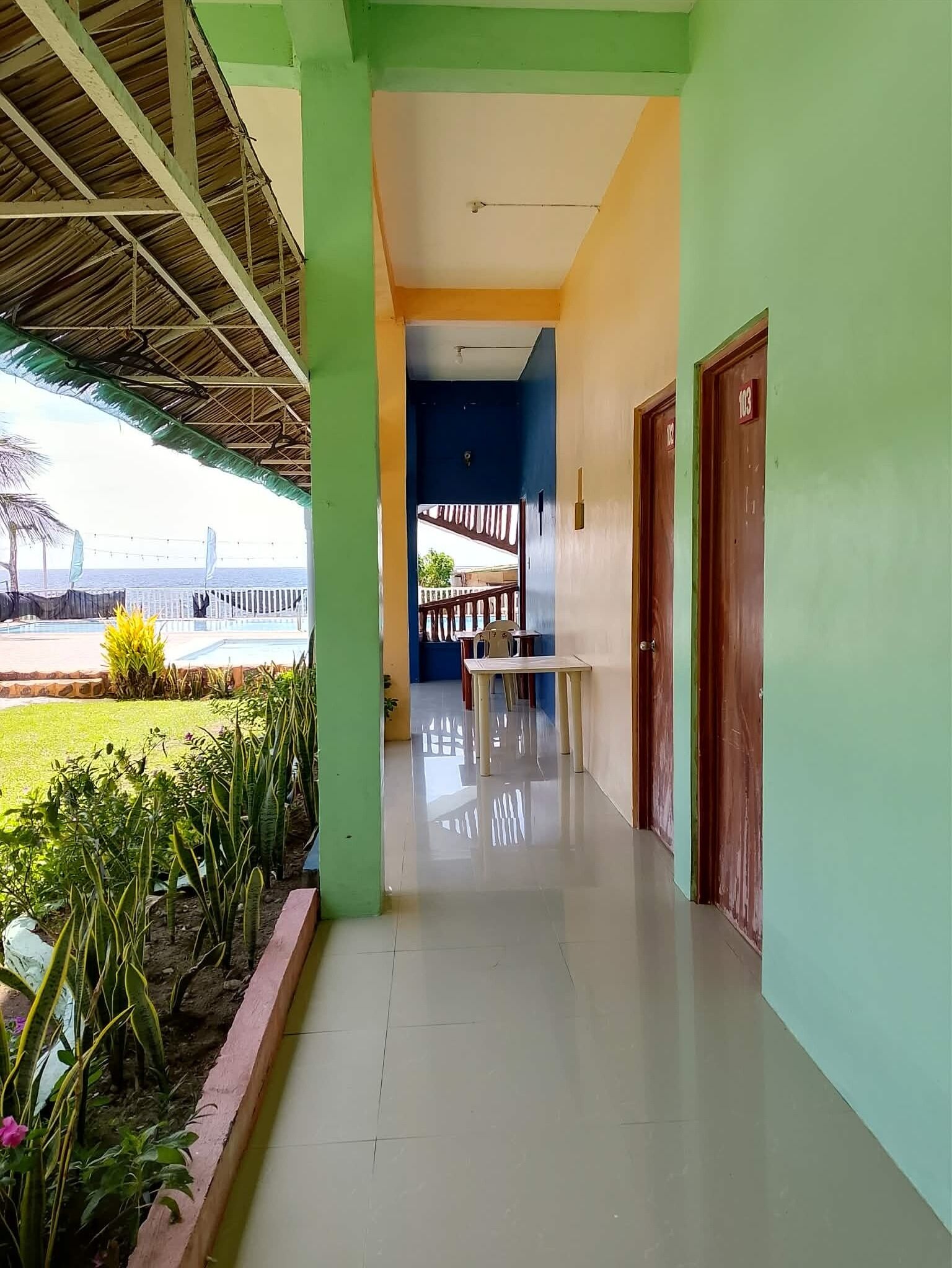 Habitación básica doble, balcón, vista a la playa | Vista desde la habitación