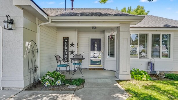 Exterior - Peaceful 3BR,2BA/ Backyard Oasis! (Nampa)