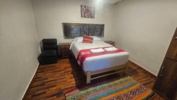 Classic Room | Free WiFi, bed sheets