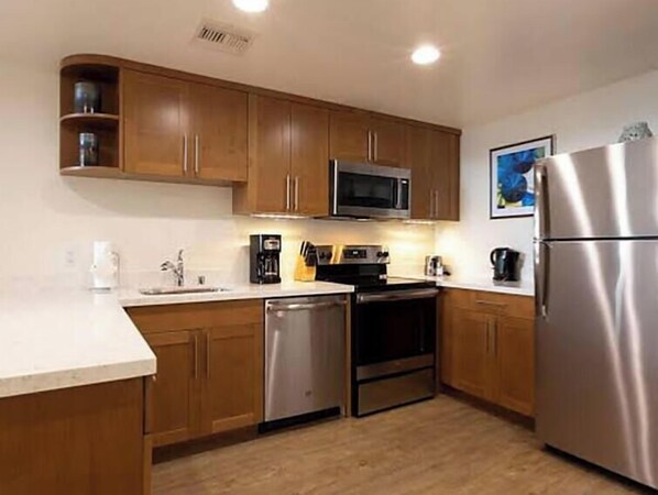 Private kitchen - Grand Pacific Palisades - Coastal Escape Awaits—Steps from LEGOLAND & OceanViews (Carlsbad)