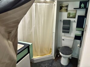 Bathroom - Cozy lil 1 bedroom getaway (Rockport)