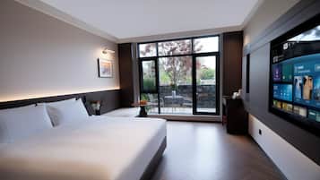 Comfort Room, Patio | Free WiFi
