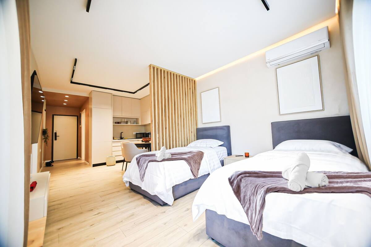 Superior Apartment, Balcony, City View