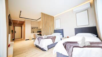 Superior Apartment, Balcony, City View