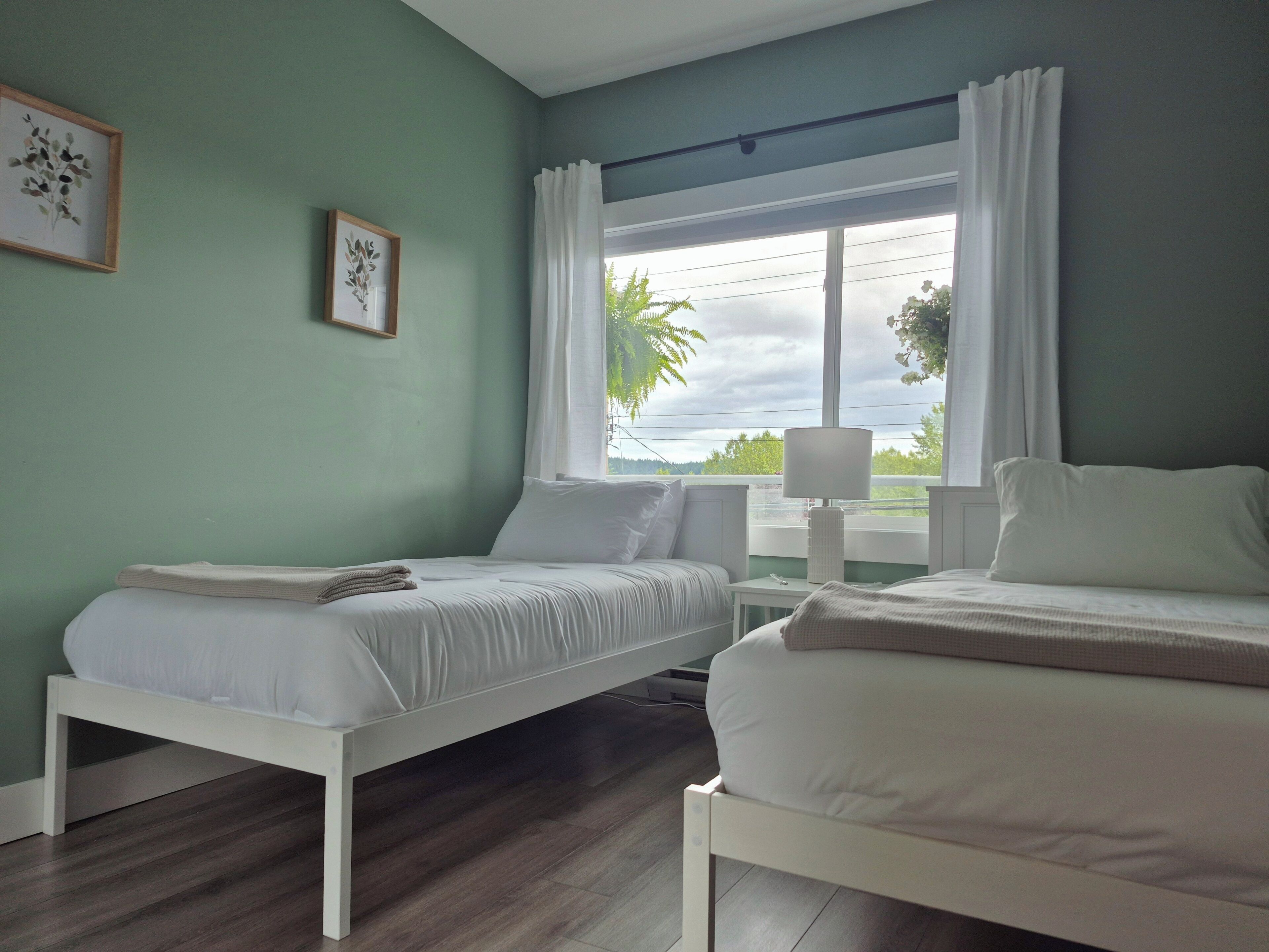 2 bedrooms, iron/ironing board, travel crib, WiFi (free)