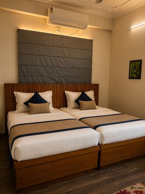 Room - Lime Tree Haven (Gadherni)