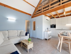 TV - Stylish holiday home with bicycle storage (Koksijde)