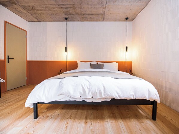 Room - Tremondi Boutique BNB & Restaurant, (Quinten), by Interhome (Quinten)