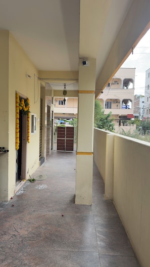 Interior entrance - Govinda Nivas Homestay (Tirupati)