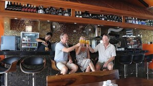 Bar (en la propiedad)