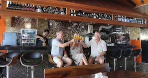 Bar (on property) - El Rancho Beach Hotel (San Francisco)