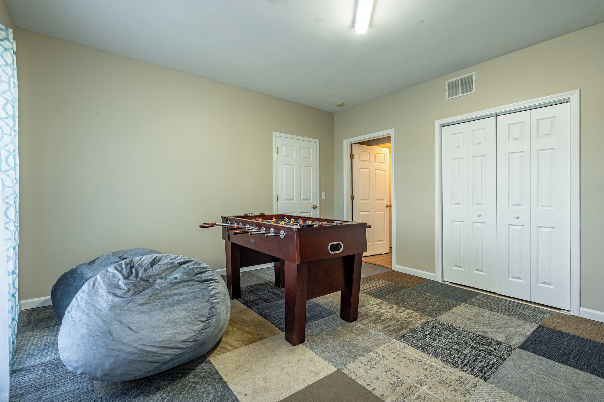 Spielezimmer