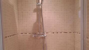 Shower, towels