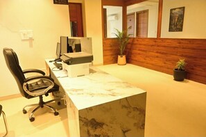 Business center - Hotel Layover Stay (Jaipur)