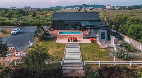 KN Pool Villa Saraburi