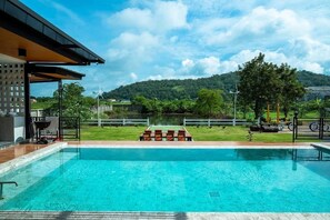 Udendørs pool