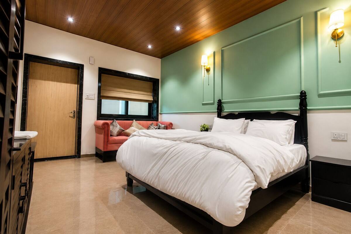 Luxury Room | Premium bedding, bed sheets
