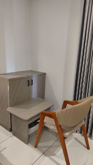 Deluxe Double Room, City View | Interior - Hotel Grand Shivaay (Ahmedabad)