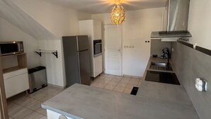 Unclassified image, 5 of 15, button - Villa Yenna – 3-bedroom house / garden / parking (Vergèze)