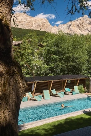 Àtic panoràmic, no fumadors, vistes a la muntanya | Piscina