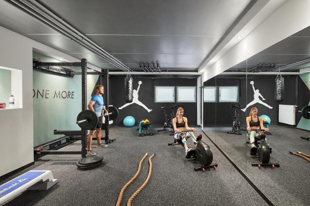 Cobertura panorâmica, para não fumantes, vista para a montanha | Sala de fitness
