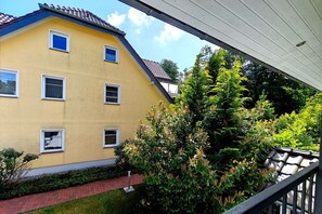Unclassified image, 4 of 49, button - Delfin Vacation Rental – Sauna, Fireplace & Near the Beach - Coastal Forest House (Koserow)