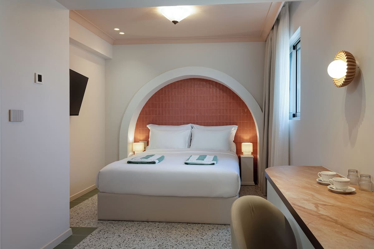Double Room | In-room safe, blackout drapes, soundproofing