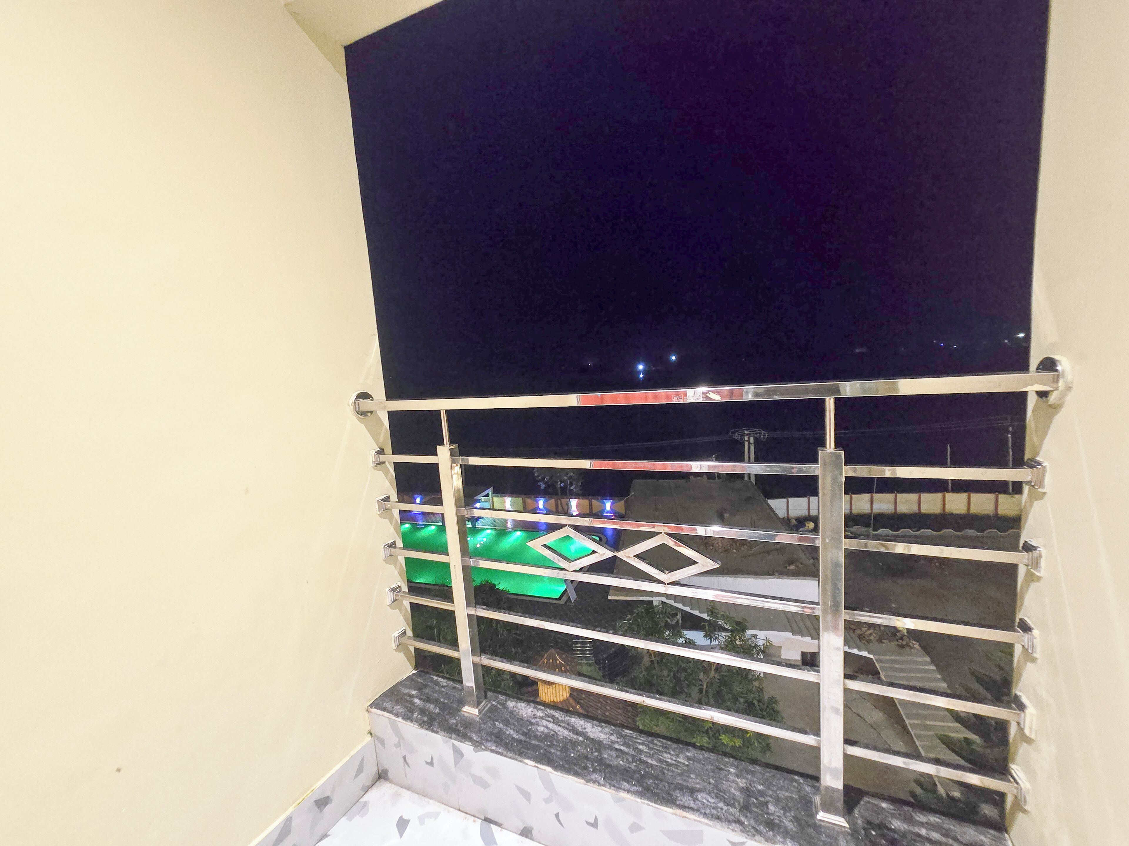 Chambre Familiale, vue ville | Balcon