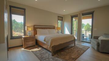 4 bedrooms, WiFi, bed sheets