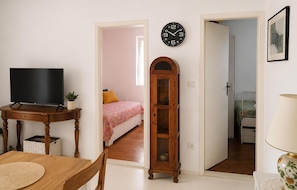2 Schlafzimmer, Reisekinderbett, kostenloses WLAN
