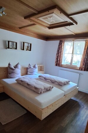 Internet - Chaschatschas, (Sta. Maria - Santa Maria Val Müstair) by Interhome (Sta. Maria GR)