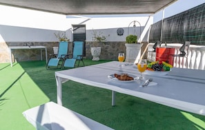 Outdoor dining - Amazing home in Pechina with private swimming pool, can be inside or outside (Pechina)