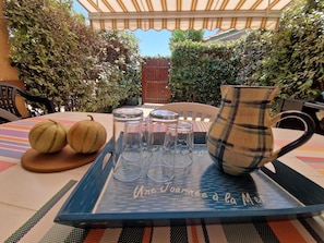 Outdoor dining - The Dune Jewel Box • Vendres-Plage • Sea & Pool (Vendres)