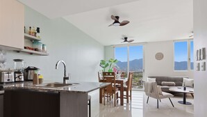 Interior - Great for travel to-or-from SJO International airport <br>20 min to SJO airport-Pool-Rooftop patio-Exercise (Heredia)