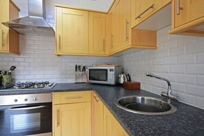 Private kitchen - The Steading
Luxury Private Place, Free Parking
10mins to Inverness City Centre (Inverness)