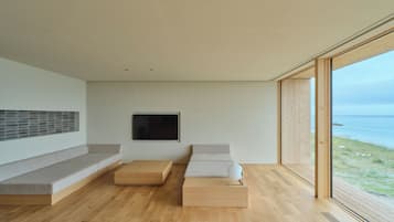 Panoramic Villa, Ocean View | Living area
