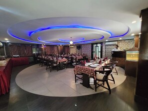 تناول الطعام