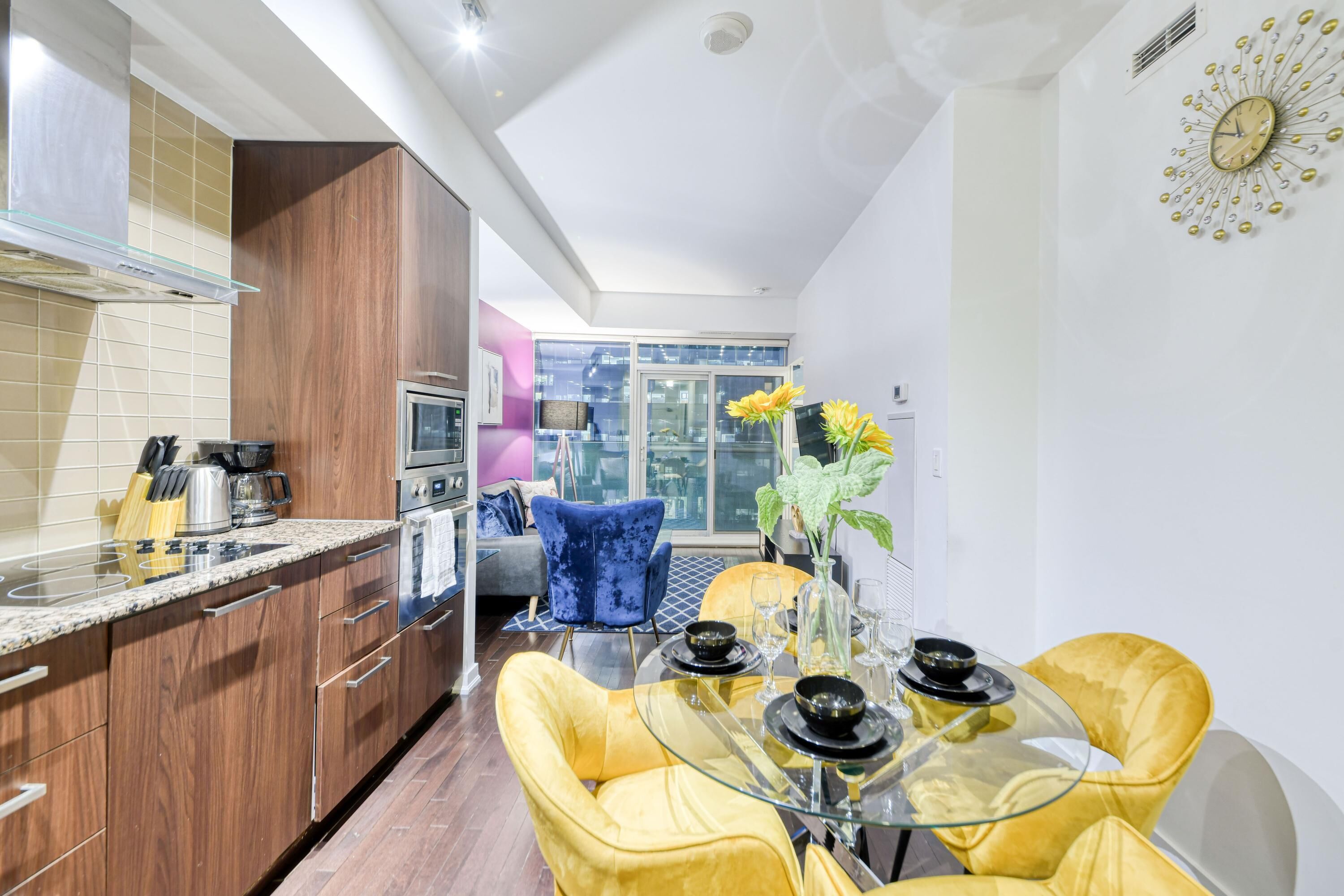 Deluxe Suite, 2 Queen Beds | Private kitchen