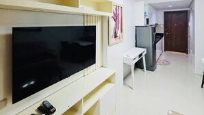 Unclassified image, 4 of 35, button - Idyllic 1-bedroom Condo Front of Mall of Asia (Pasay)