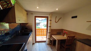 Unclassified image, 2 of 7, button - Vacation rental for 4 people, 70 square meters, with 2 separate bedrooms and a balcony (Berchtesgaden)