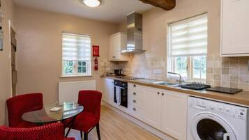 Cottage, 2 kamar tidur, patio, pemandangan kebun | Dapur pribadi